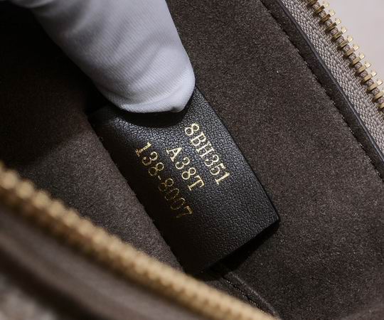 Fendi Boston 005 17x8x12cm ww (17)