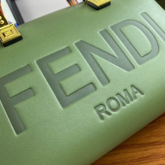 Fendi ByThe Way 8810 27cm ww (25)