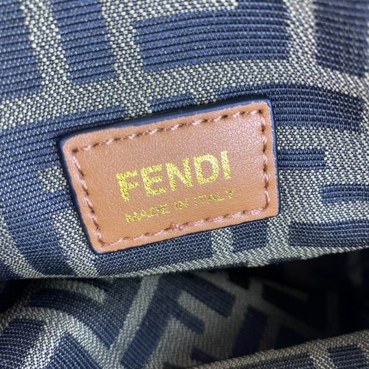 Fendi ByThe Way 8810 27cm ww (34)