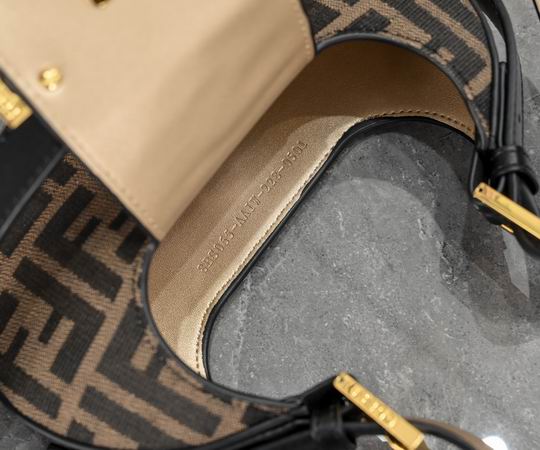 Fendi Cookie 7738 22x17x4.5cm ww (7)