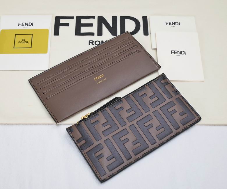 Fendi F005 21.5x13x3cm ww (2)