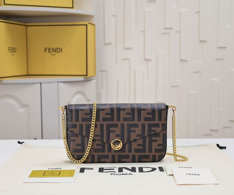 Fendi F005 21.5x13x3cm ww (3)