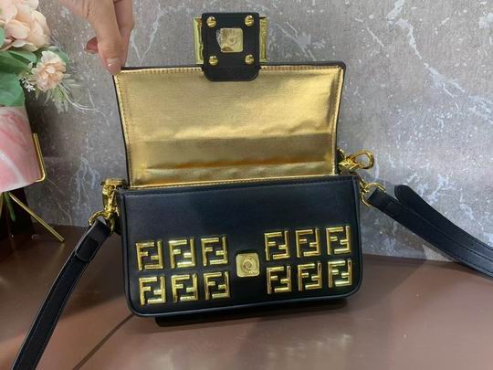 Fendi F0670 21cm CN (17)