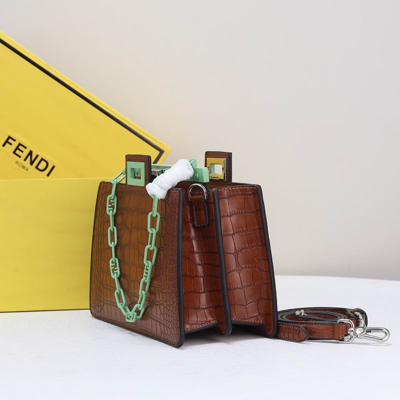 Fendi F0676鳄鱼纹 23cm ww (21)