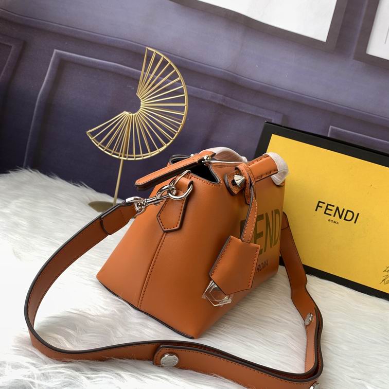 Fendi F8BL146A 27x15x13cm zy (5)