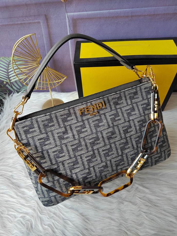 Fendi F8BR805 36x23.5x14cm zy (2)