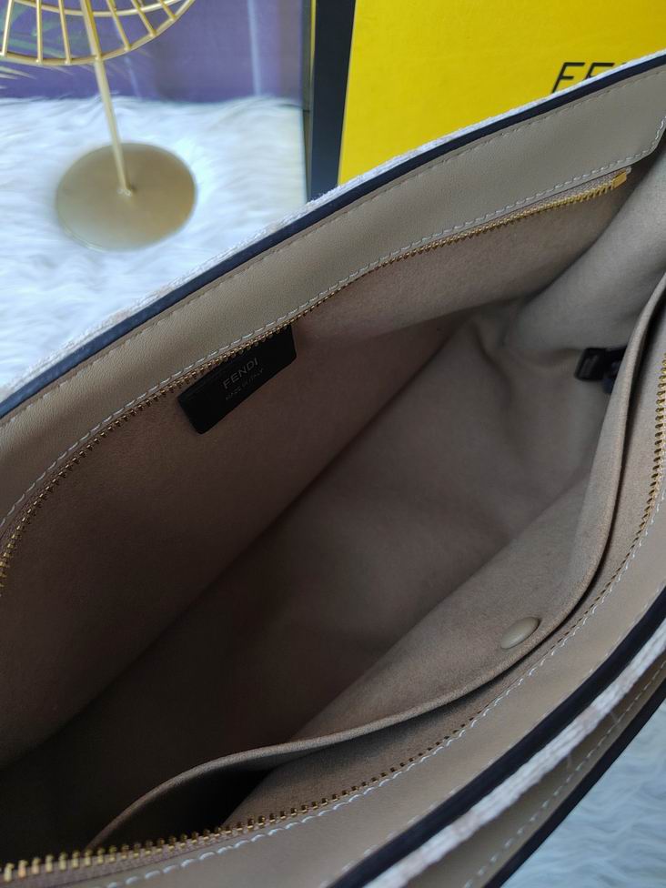 Fendi F8BR805 36x23.5x14cm zy (25)