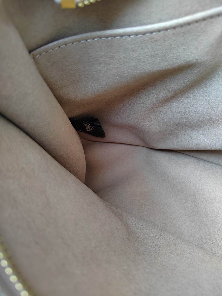 Fendi F8BR805 36x23.5x14cm zy (28)