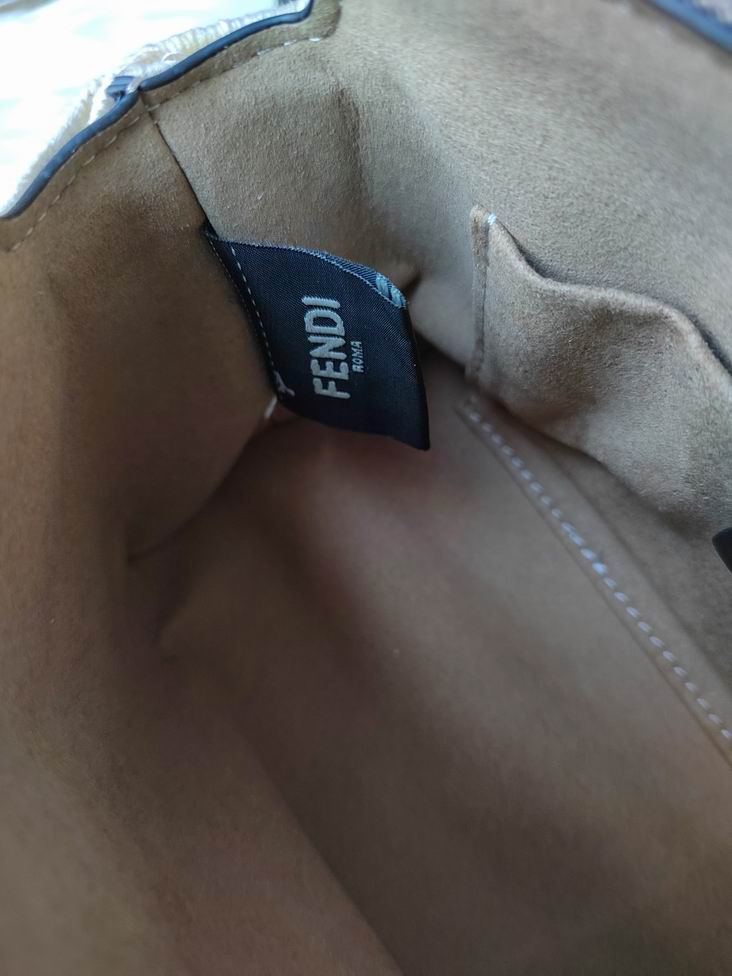 Fendi F8BS067 20.5x12x9cm zy (10)