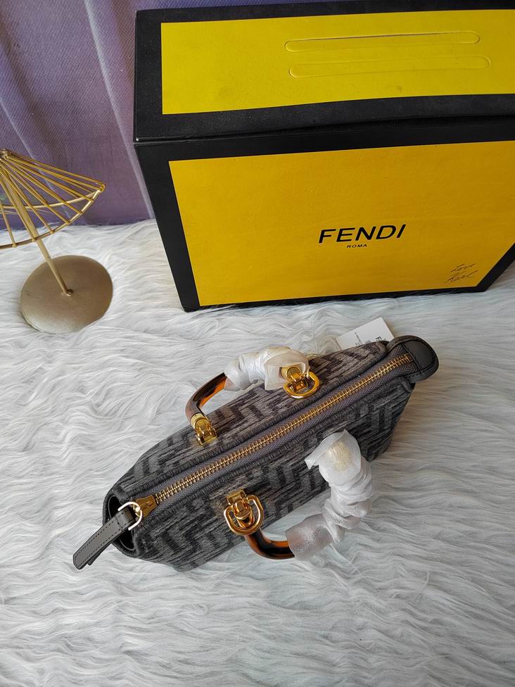 Fendi F8BS067 20.5x12x9cm zy (16)