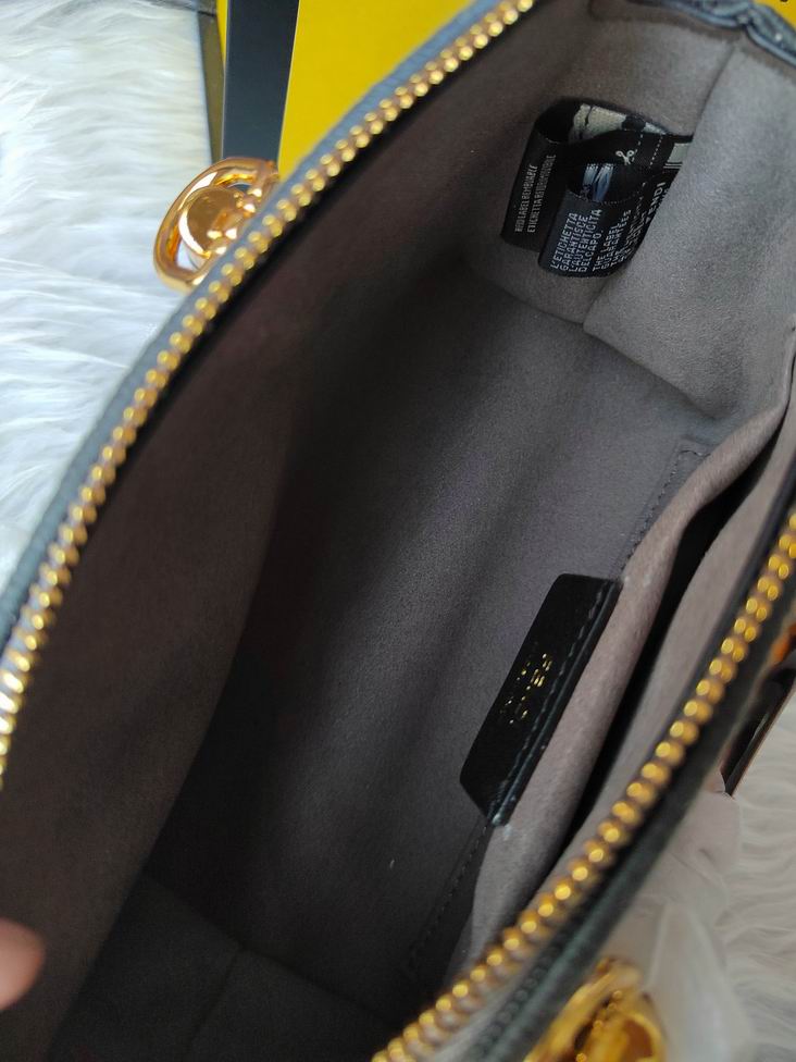 Fendi F8BS067 20.5x12x9cm zy (17)