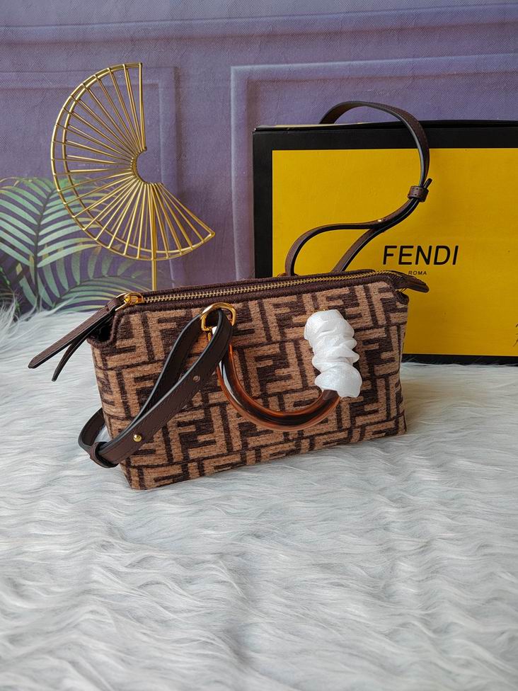 Fendi F8BS067 20.5x12x9cm zy (20)