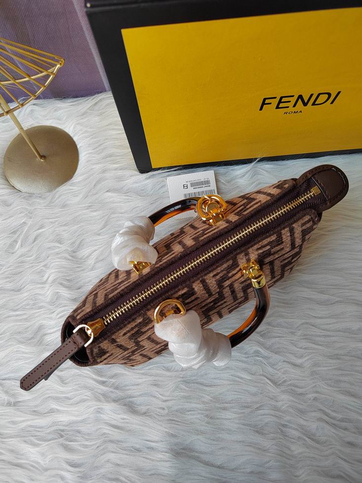 Fendi F8BS067 20.5x12x9cm zy (24)