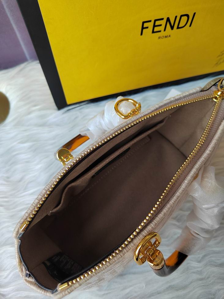 Fendi F8BS067 20.5x12x9cm zy (8)