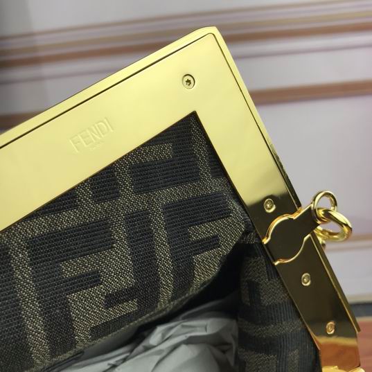 Fendi First 0856 32.5x23.5x15cm ww (16)