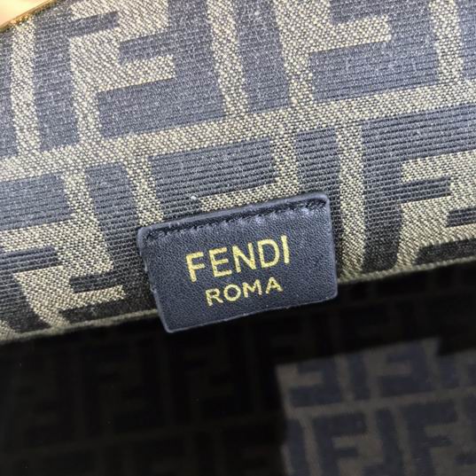 Fendi First 0856 32.5x23.5x15cm ww (18)