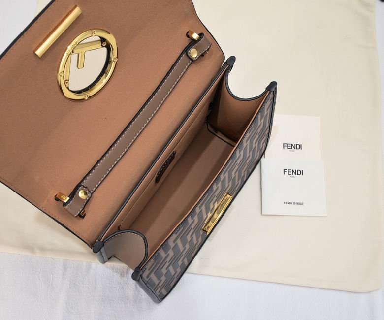 Fendi Kan 8806 25x18x10cm ww (27)