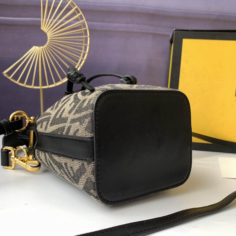 Fendi Mon Tresor 18x12x10cm zy1 (15)