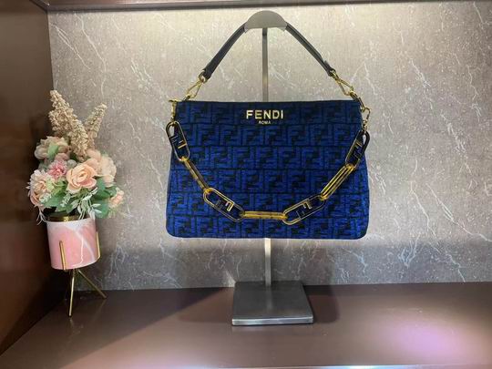 Fendi OLock Swing F0664 38cm CN (11)