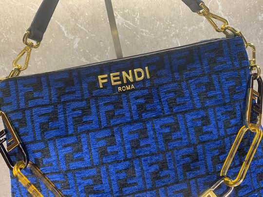 Fendi OLock Swing F0664 38cm CN (15)