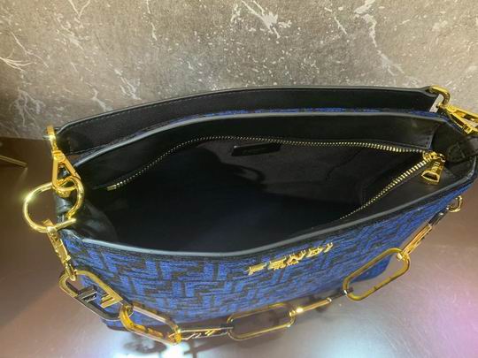 Fendi OLock Swing F0664 38cm CN (18)