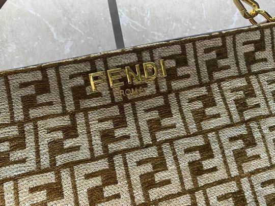 Fendi OLock Swing F0664 38cm CN (9)