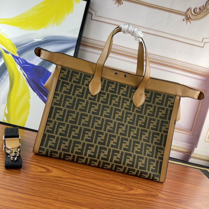 Fendi Peekaboo 8848 41cm ww (2)