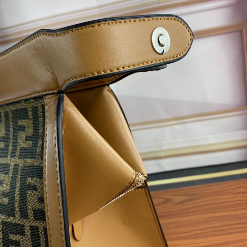 Fendi Peekaboo 8848 41cm ww (7)