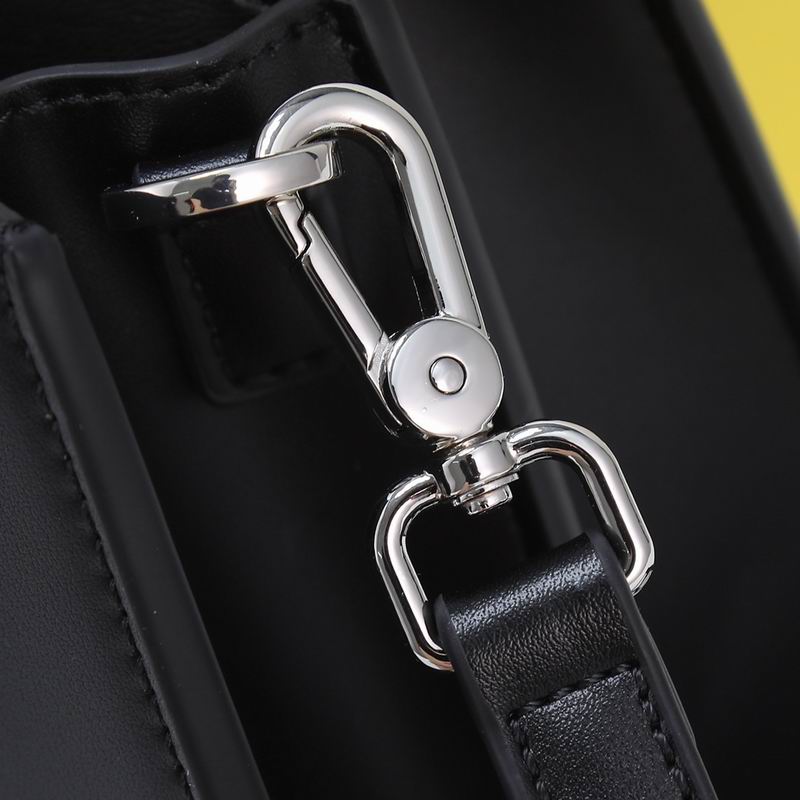 Fendi Peekaboo F0676 23cm ww (35)