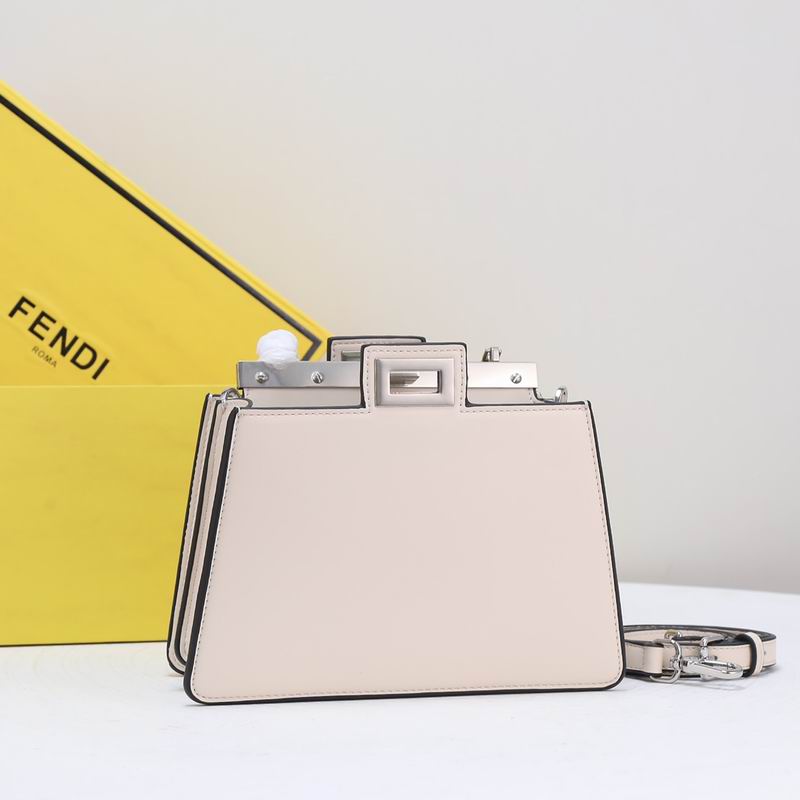 Fendi Peekaboo F0676 23cm ww (39)