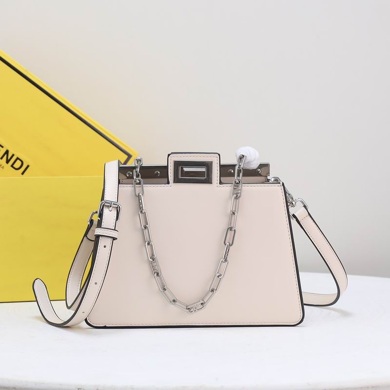 Fendi Peekaboo F0676 23cm ww (40)