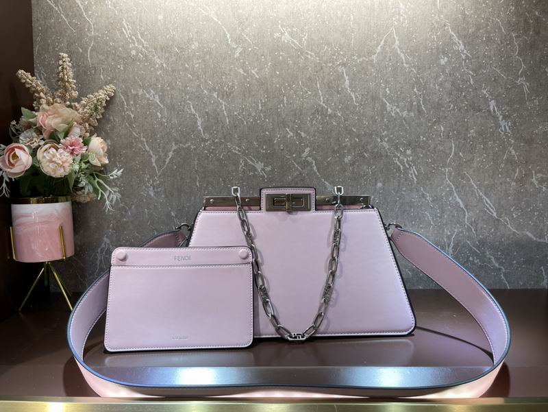 Fendi Peekaboo F0678光面 33cm CN (11)