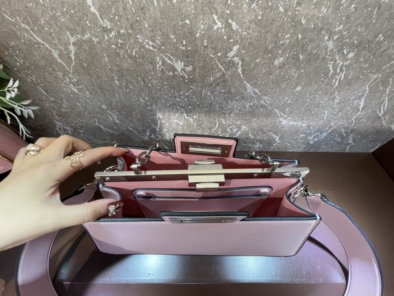 Fendi Peekaboo F0678光面 33cm CN (16)