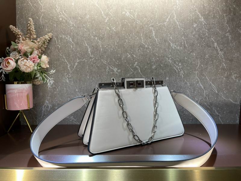 Fendi Peekaboo F0678光面 33cm CN (26)