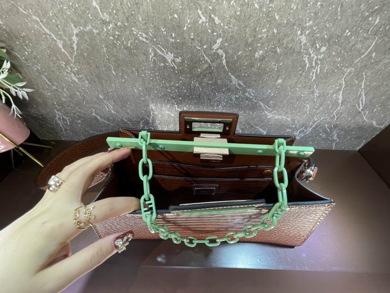 Fendi Peekaboo F0678 33cm CN (13)