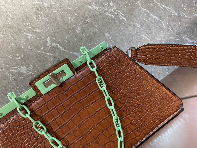 Fendi Peekaboo F0678 33cm CN (15)