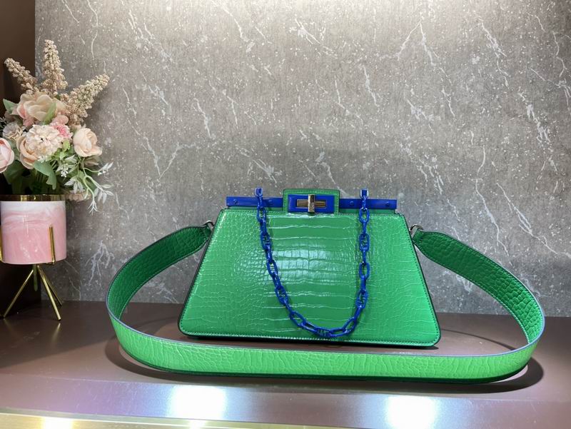 Fendi Peekaboo F0678 33cm CN (18)