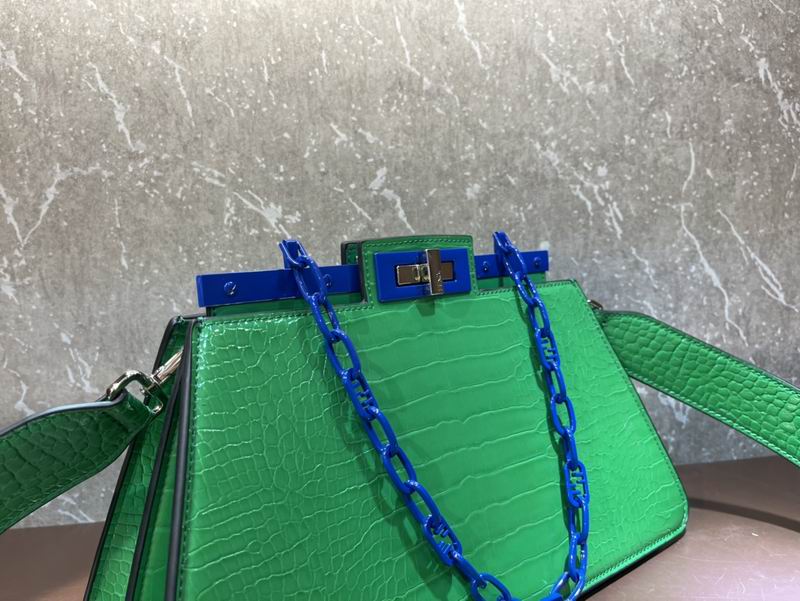 Fendi Peekaboo F0678 33cm CN (23)