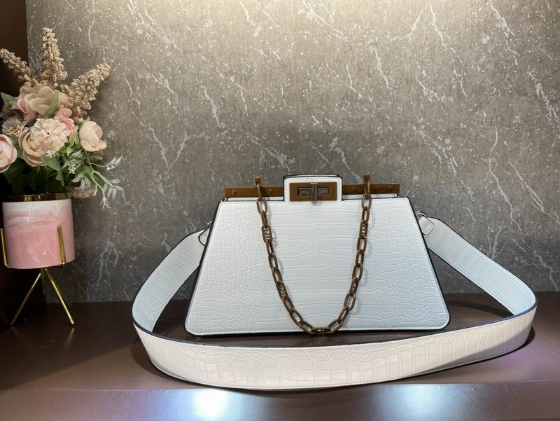 Fendi Peekaboo F0678 33cm CN (27)