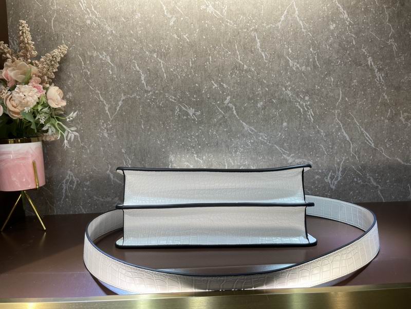 Fendi Peekaboo F0678 33cm CN (34)