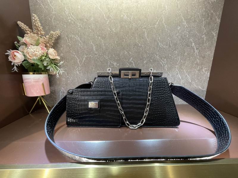 Fendi Peekaboo F0678 33cm CN (37)