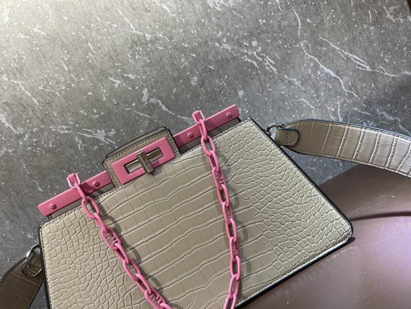 Fendi Peekaboo F0678 33cm CN (6)