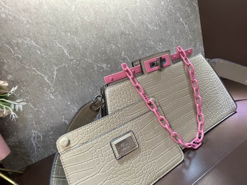 Fendi Peekaboo F0678 33cm CN (8)