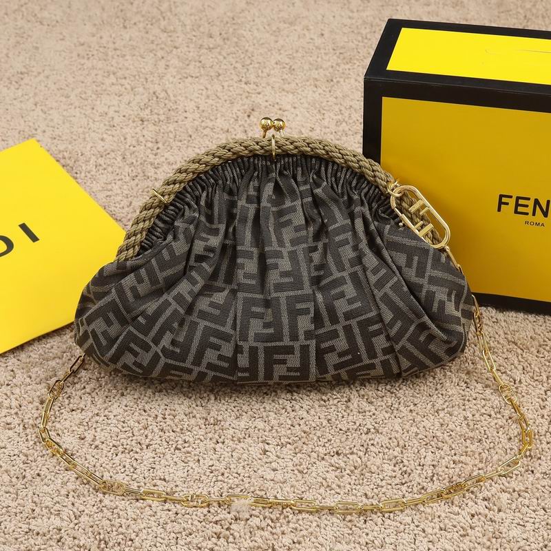Fendi Shell 7739 42x21x15cm ww (12)