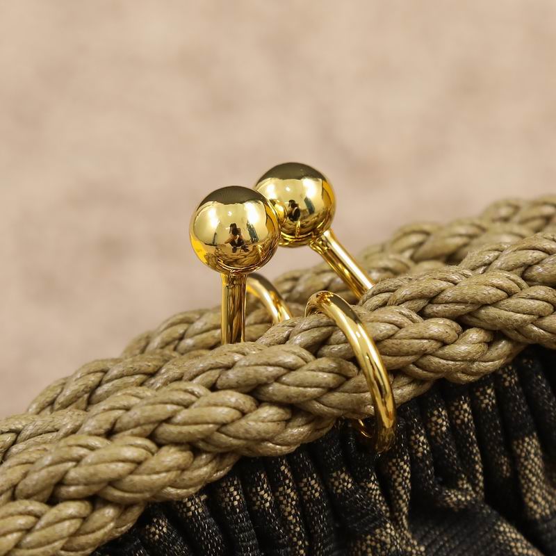 Fendi Shell 7739 42x21x15cm ww (16)