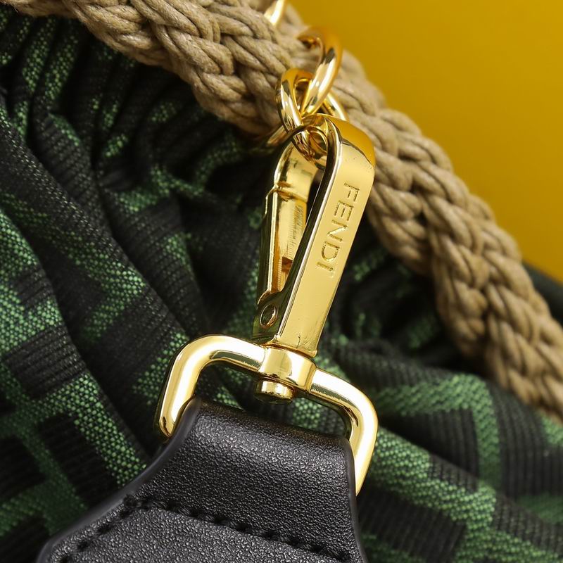 Fendi Shell 7739 42x21x15cm ww (7)