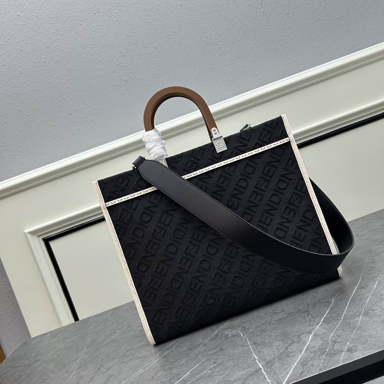 Fendi Sunshine 35x31x17cm ww (3)
