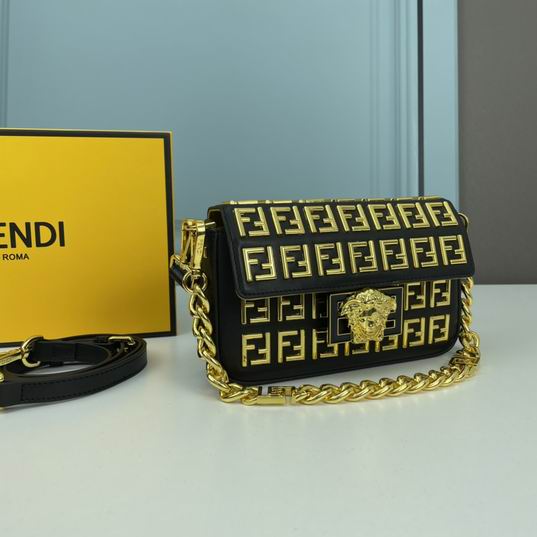 Fendi Versace联名款20x13x5cm ww (2)