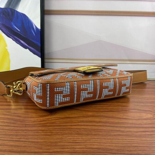 Fendi baguette 0195 26x13x6m ww (4)