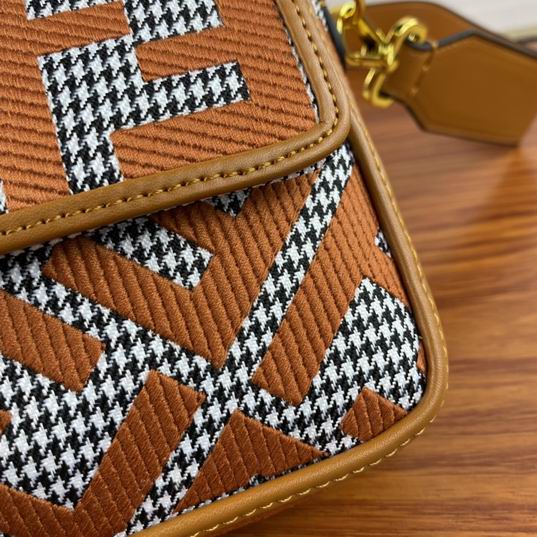 Fendi baguette 0195 26x13x6m ww (6)